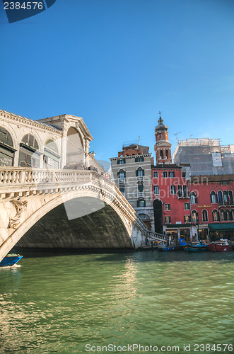 Image of Rialto Bridge (Ponte Di Rialto) on a sunny day