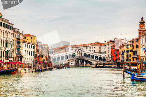 Image of Rialto Bridge (Ponte Di Rialto) in Venice, Italy