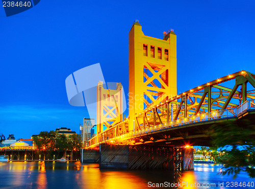 Image of Golden Gates drawbridge in Sacramento