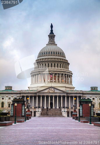 Image of United States Capitol building in Washington, DC