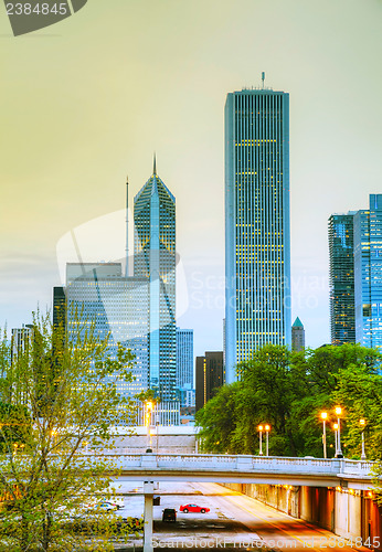 Image of Downtown Chicago, IL in the evening