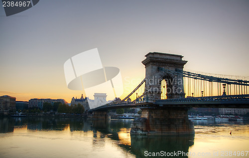 Image of Szechenyi chain bridge in Budapest, Hungary