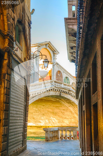 Image of Rialto Bridge (Ponte Di Rialto) in Venice, Italy