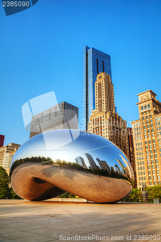 Image of Cloud Gate sculpture in Millenium Park