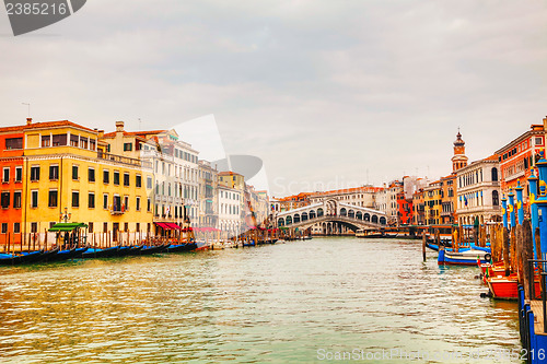 Image of Rialto Bridge (Ponte Di Rialto) in Venice, Italy