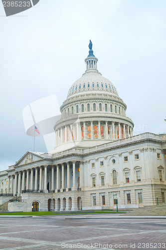 Image of United States Capitol building in Washington, DC