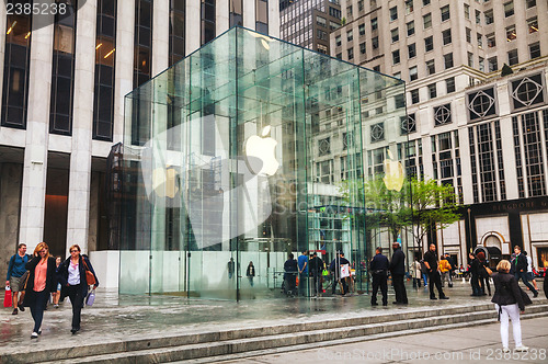 Image of Apple retail store in New York City