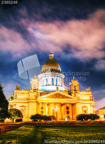 Image of Saint Isaac's Cathedral (Isaakievskiy Sobor) in Saint Petersburg