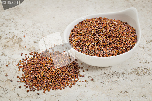 Image of red quinoa grain