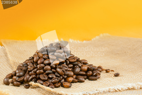 Image of Heap od the roasted coffee beans