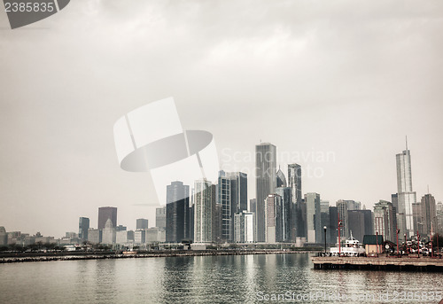 Image of Downtown Chicago, IL on a cloudy day