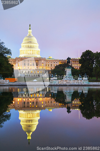 Image of United States Capitol building in Washington, DC