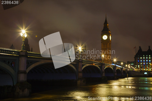 Image of Westminster bridgr and Big Ben tower in London