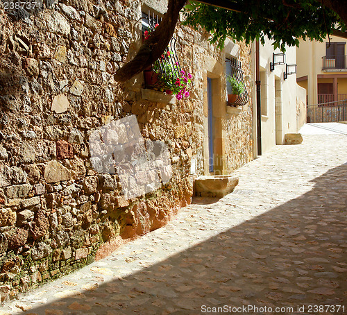 Image of old Spanish street