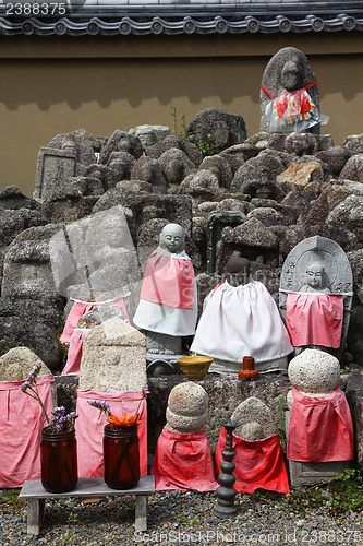 Image of Buddhist temple in Japan