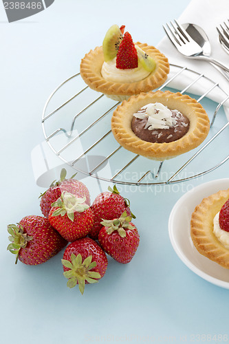 Image of Cream And Chocolate Tarts