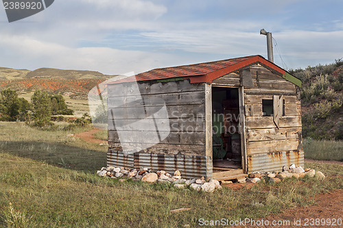 Image of old cabin in Rocky Mountains