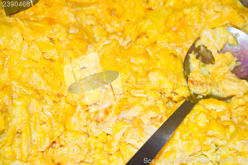 Image of scrambled eggs