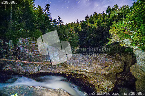 Image of linnville falls at night