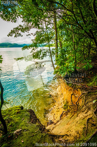 Image of scenery around lake jocasse gorge