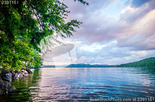 Image of scenery around lake jocasse gorge