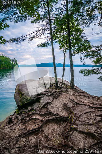 Image of scenery around lake jocasse gorge