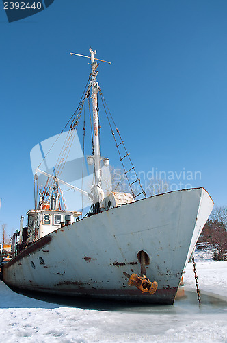 Image of Old ship in the ice.