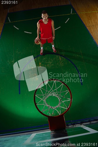 Image of basketball player in action