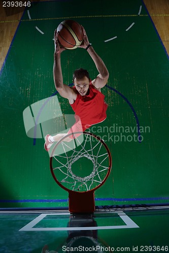 Image of basketball player in action