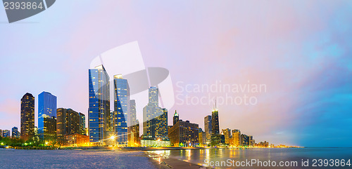 Image of Downtown Chicago, IL at sunset