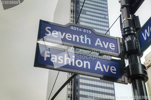 Image of Seventh avenue sign