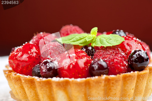 Image of Cake with fresh berries