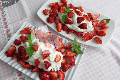 Image of Dessert with strawberries