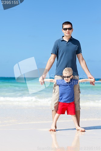 Image of family at the beach