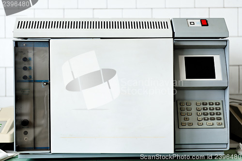 Image of Old vintage computer in laboratory