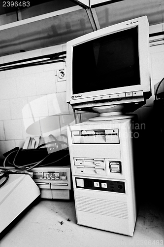 Image of Old vintage computer in laboratory