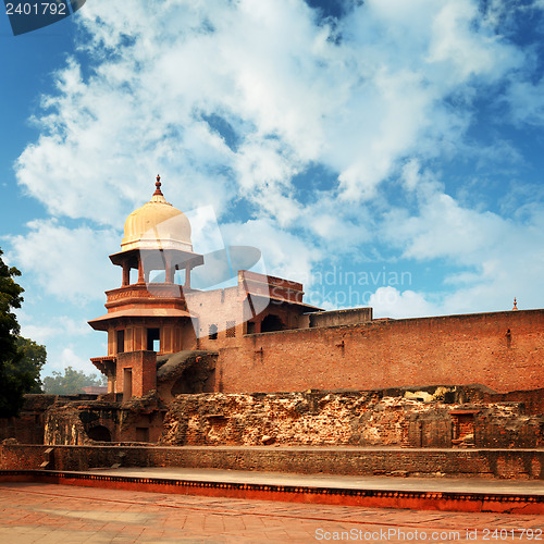 Image of Ruins of an ancient fort. India, Agra