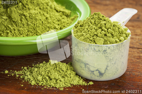 Image of moringa leaf powder