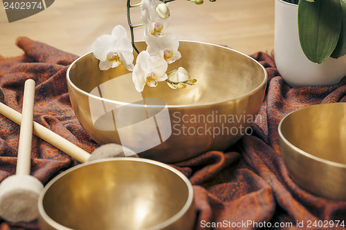 Image of singing bowls