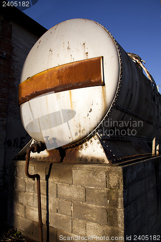 Image of Tank