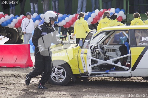 Image of Pilot Raleigh Cross Nurali