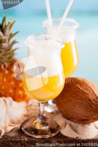 Image of cocktail of pineapple, rum, liqueur