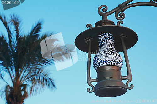 Image of Lantern on the street its original form as an antique lamp.