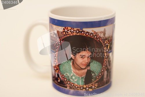 Image of - Portraits on glasses
