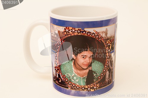 Image of - Portraits on glasses