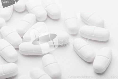 Image of White mixing pills
