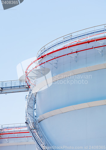 Image of Oil storage tank