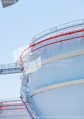 Image of Oil storage tank
