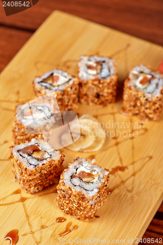 Image of sesame sushi rolls