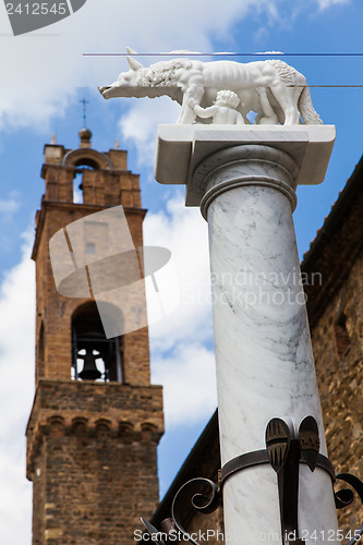 Image of Wolf with Romolo and Remo